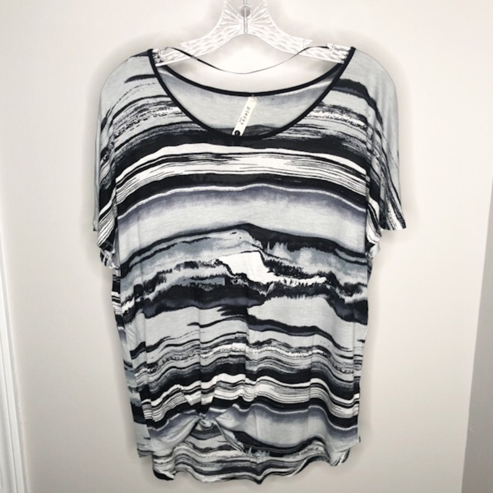 Kensie T-shirt